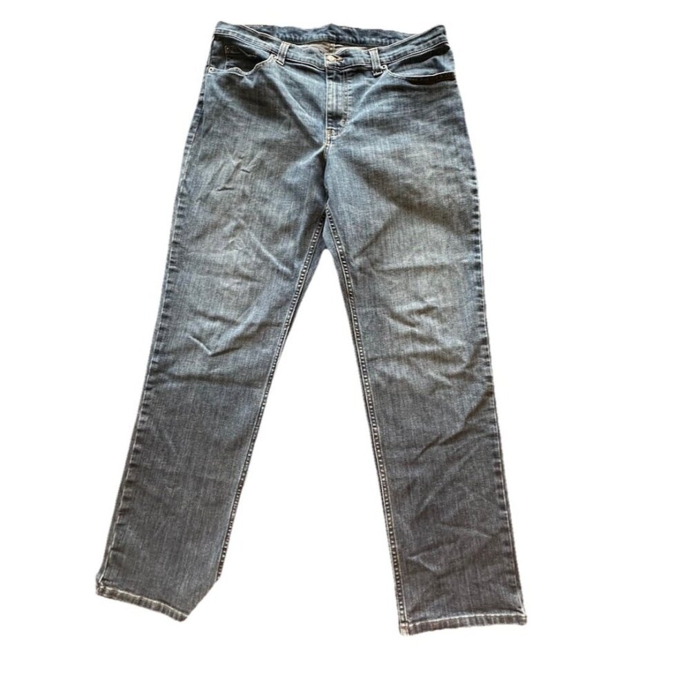 LL Bean Mens Classic Fit Blue Jeans Straight Leg 36 X 30 DenimCotton Work